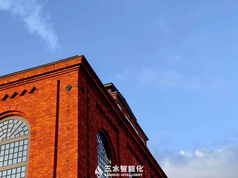 校园建筑节能改造如何降低各项成本?(图1) photo-1644856186941-9ddb2f320ad3.jpg